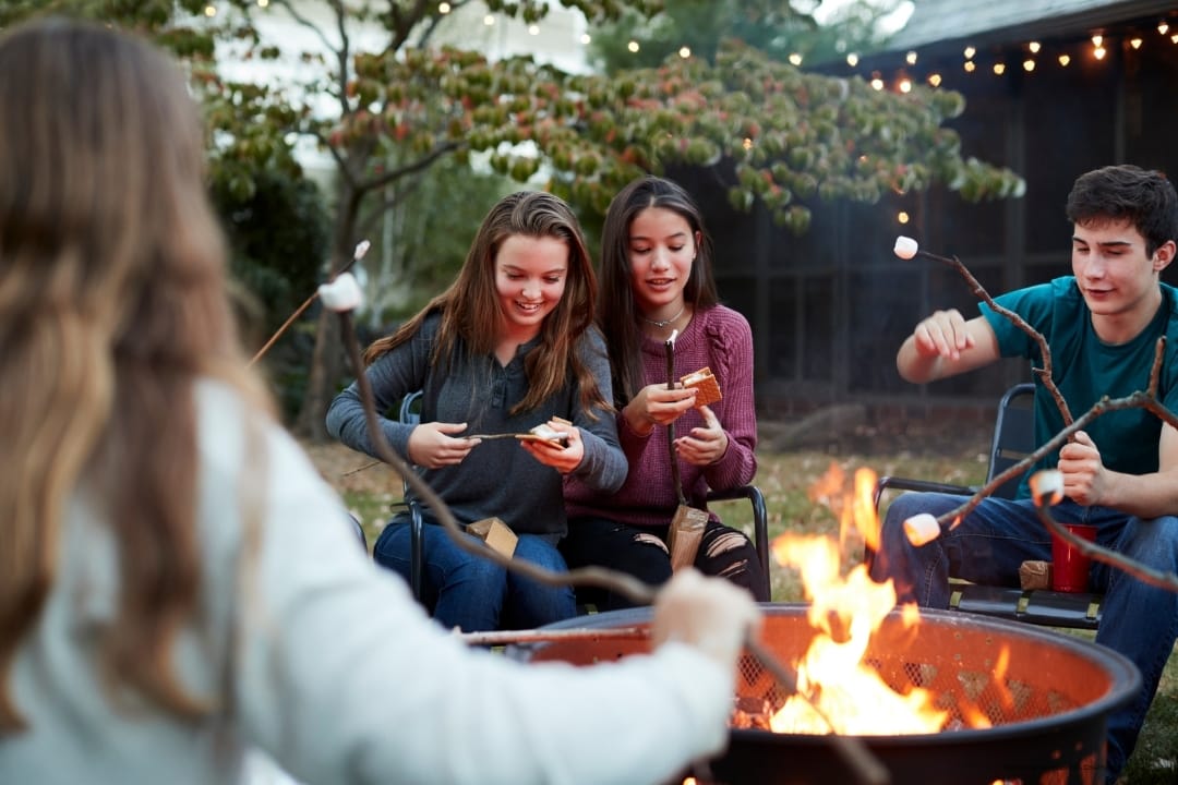 how to make friends in your 20s